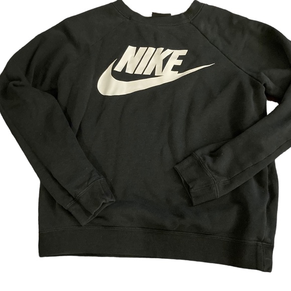 Black Nike logo sweatshirt - Picture 1 of 6